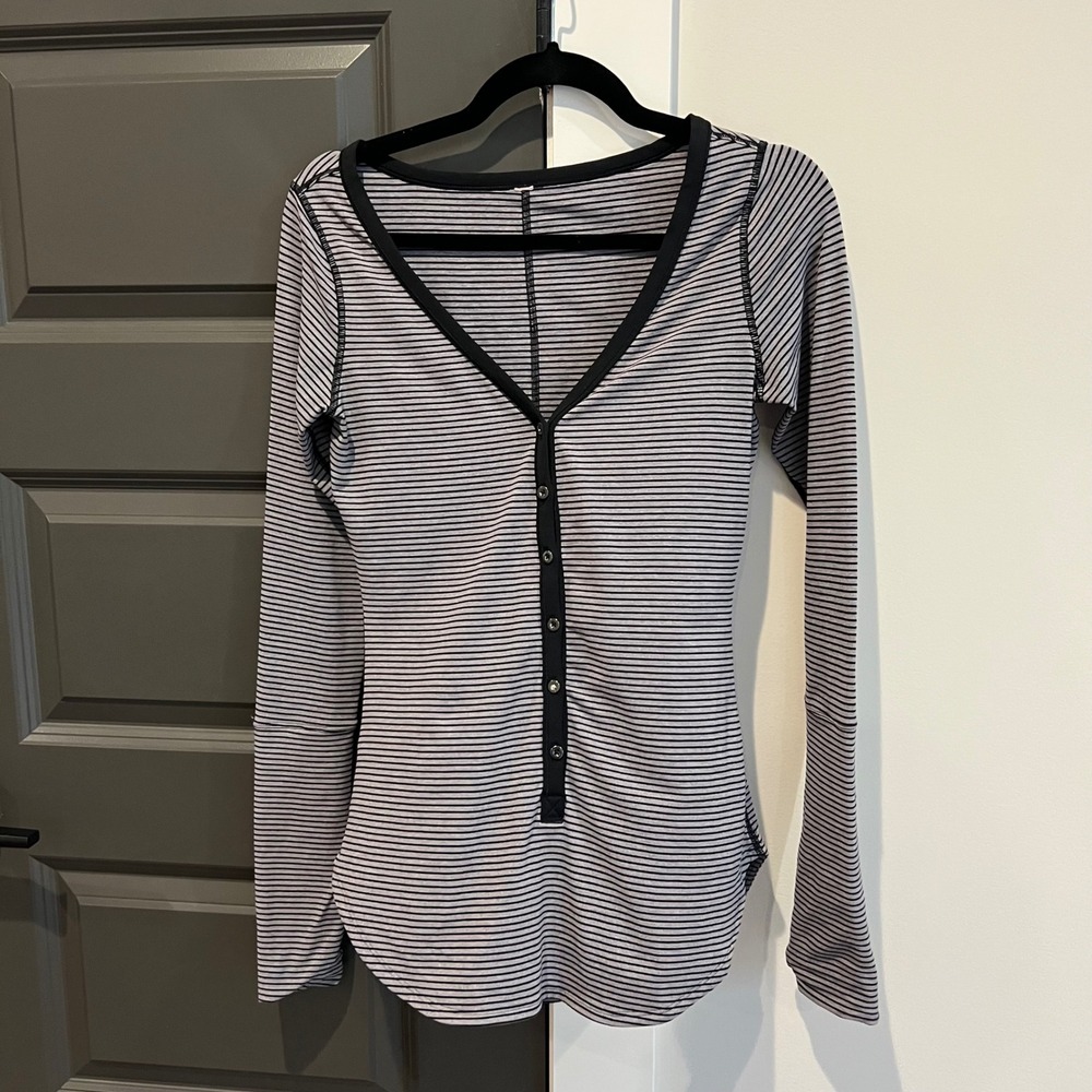 Lululemon Striped Long Sleeve‎ Henley Button Top Athletic Casual
